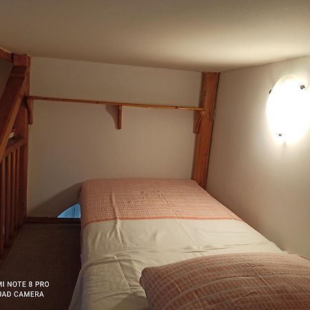 Studio Apartman Lea Pula Exteriör bild