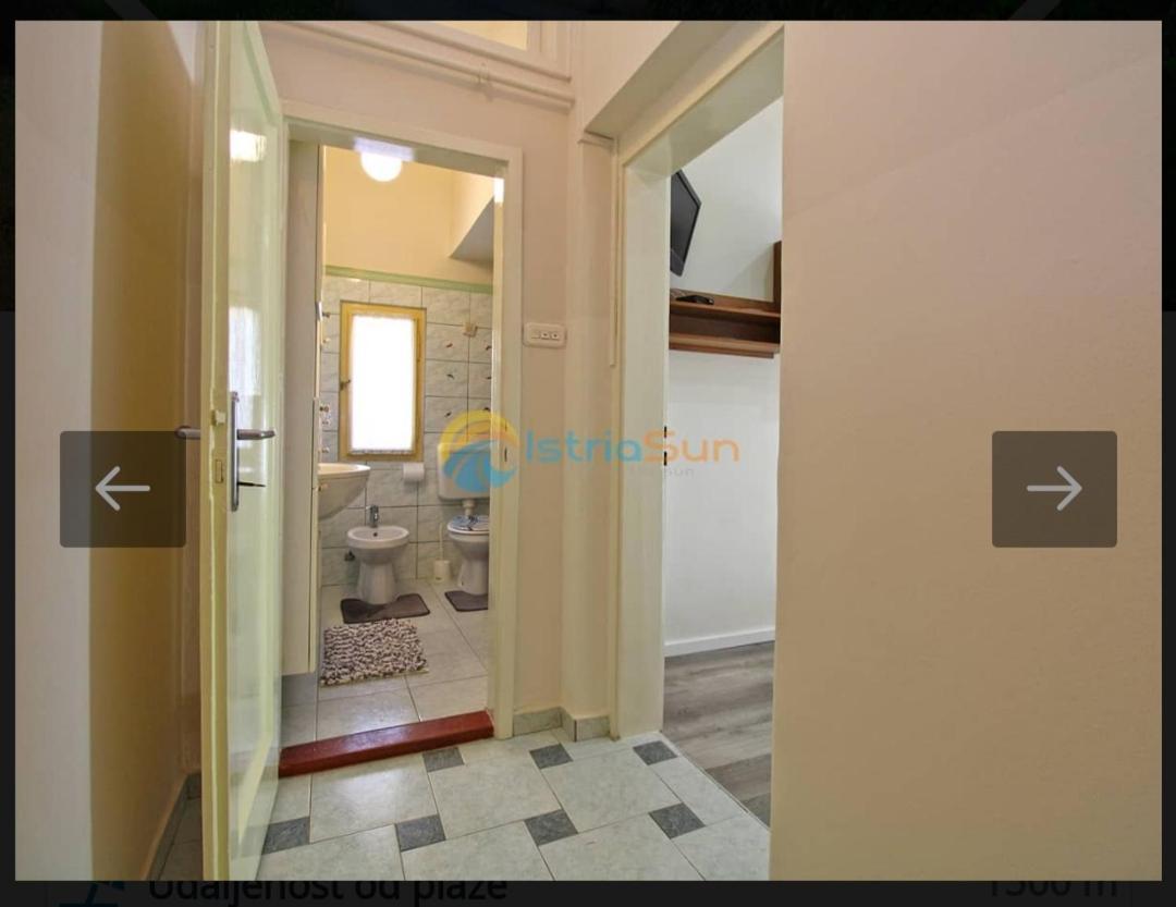 Studio Apartman Lea Pula Exteriör bild